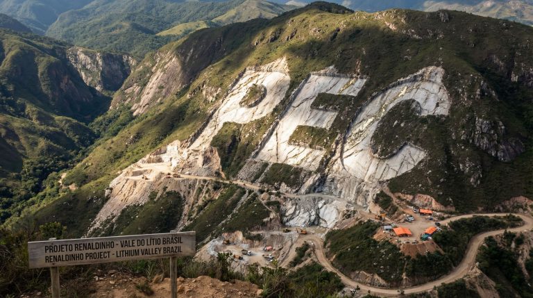 Perpetual Resources Ltd-PEC-Renaldinho Project sign in mountainous landscape.