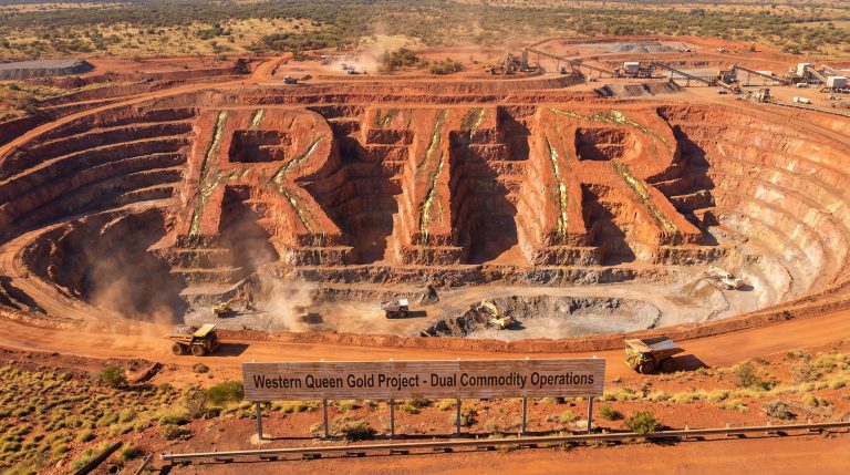 Rumble Resources Ltd-RTR-Western Queen Gold Project mining site.